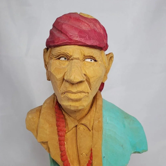 Handcrafted Wood Native American Indian Bust Southwestern Wooden 11 Inches - Picture 2 of 16